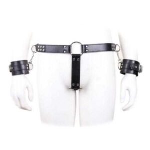 Riemen Slip mit Cock-Ring & Fesseln-