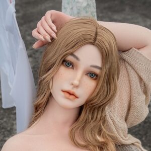 Eve von Irontech Doll