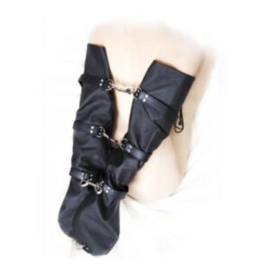 Geschlossene BDSM Armfessel-