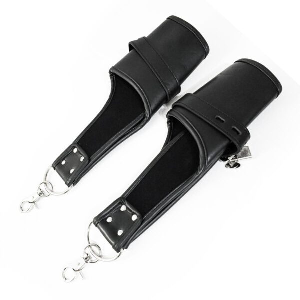 Hanging Sub Handfesseln-