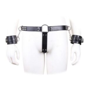 Riemen Slip mit Cock-Ring & Fesseln-